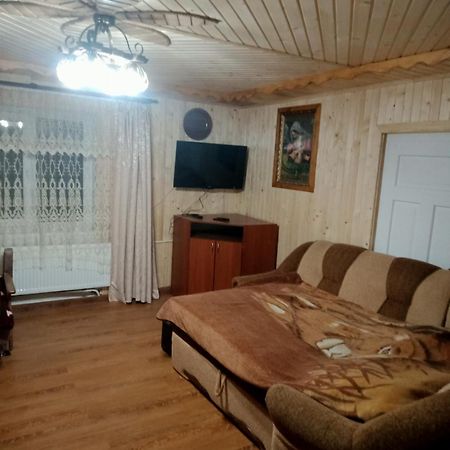Holiday Home Tihiy Dvor Mykulychyn Esterno foto